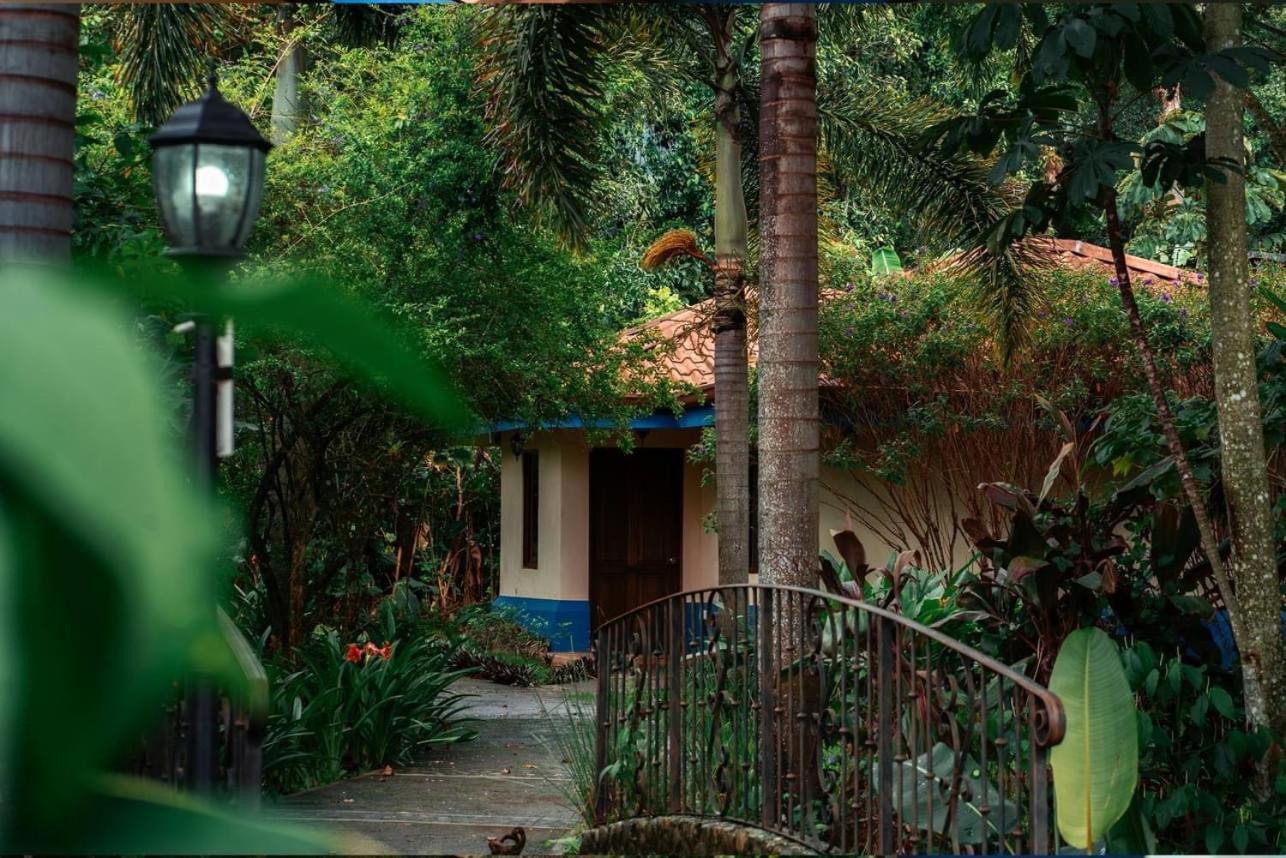Hotel Boutique Casona Del Cafetal And Lakeside Restaurant Cachí Esterno foto